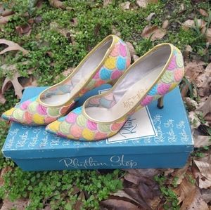 Vtg Embroidered Mesh Pumps